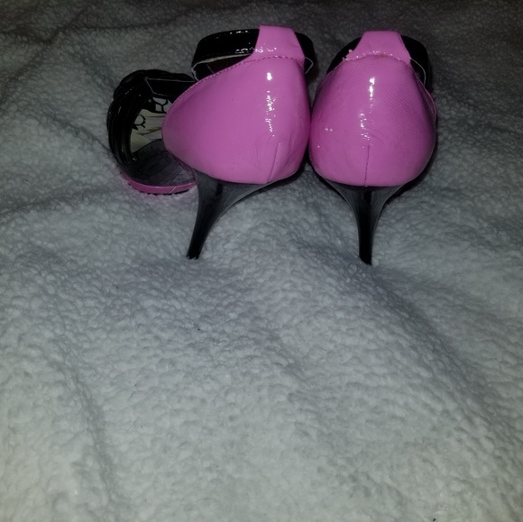 DollHouse High Heel - Picture 2 of 5